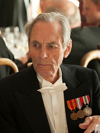 <b>HEDERSMANN:</b> Richard «Dick» Zeiner-Henriksen døde 12. mai 2016.<br/> For sin innsats ble han dekorert med Krigsmedaljen, Deltagermedaljen og King's Medal for Courage in the Cause of Freedom.
