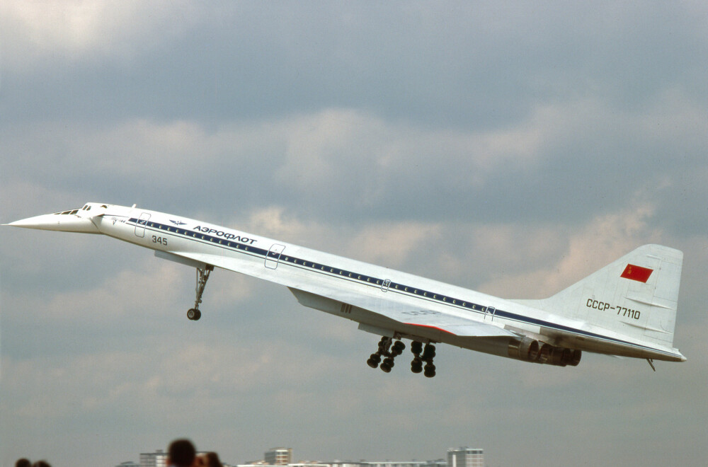 <b>CONCORDSKI:</b> Tu-144.