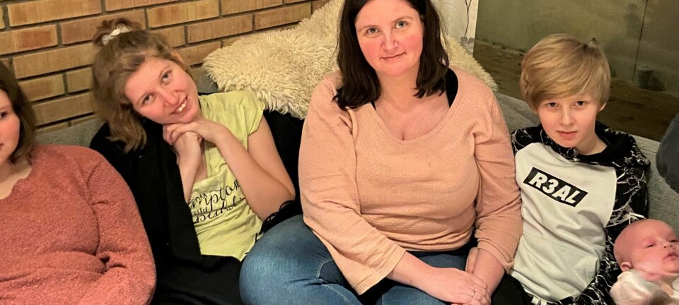May Iren (40) hadde nettopp gjort det slutt da hun oppdaget at hun var gravid for fjerde gang
