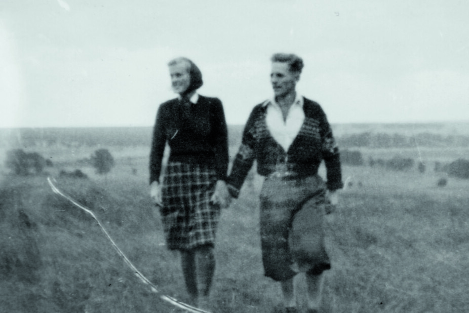 <b>SPE­SI­ELL SOM­MER:</b> Da fre­den kom ble Wan­da og Bjørn kjæ­res­ter, og høs­ten 1945 giftet de seg i Tyskland. De jobbet sam­men <br/>i Hjel­pe­korp­set hele som­me­ren.