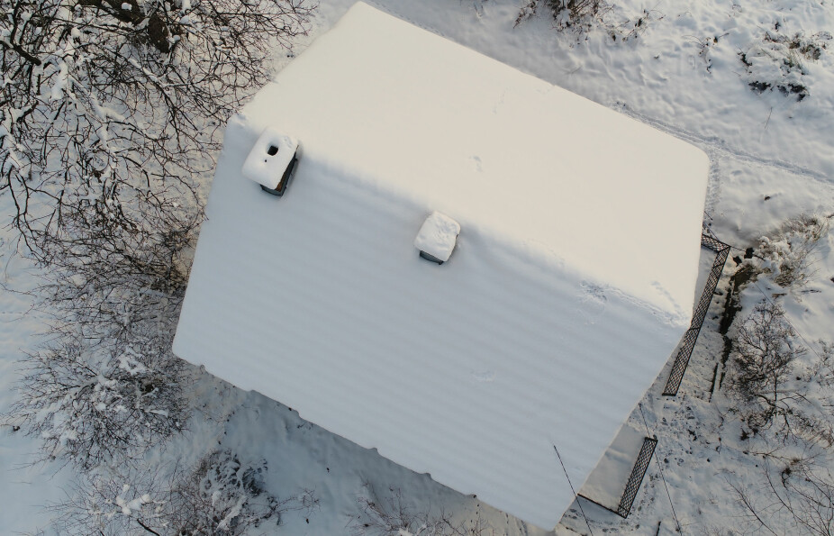 SNØ: Sjekk taket etter lange kuldeperioder med snø, råder taksteinprodusent.
