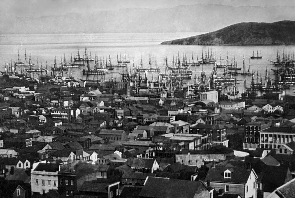 <b>LANDSBY:</b> San Francisco ved inngangen til 1850-tallet var ikke stort mer enn en stor landsby, men tusenvis av lykkejegere strømmet på i seilskipene østfra.