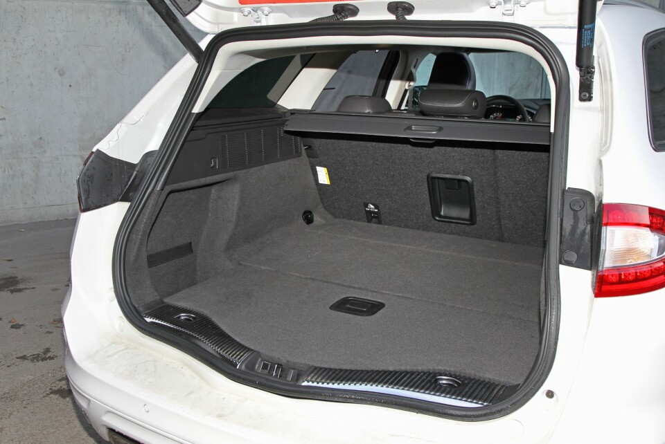 FORD MONDEO: 525–1630 liter