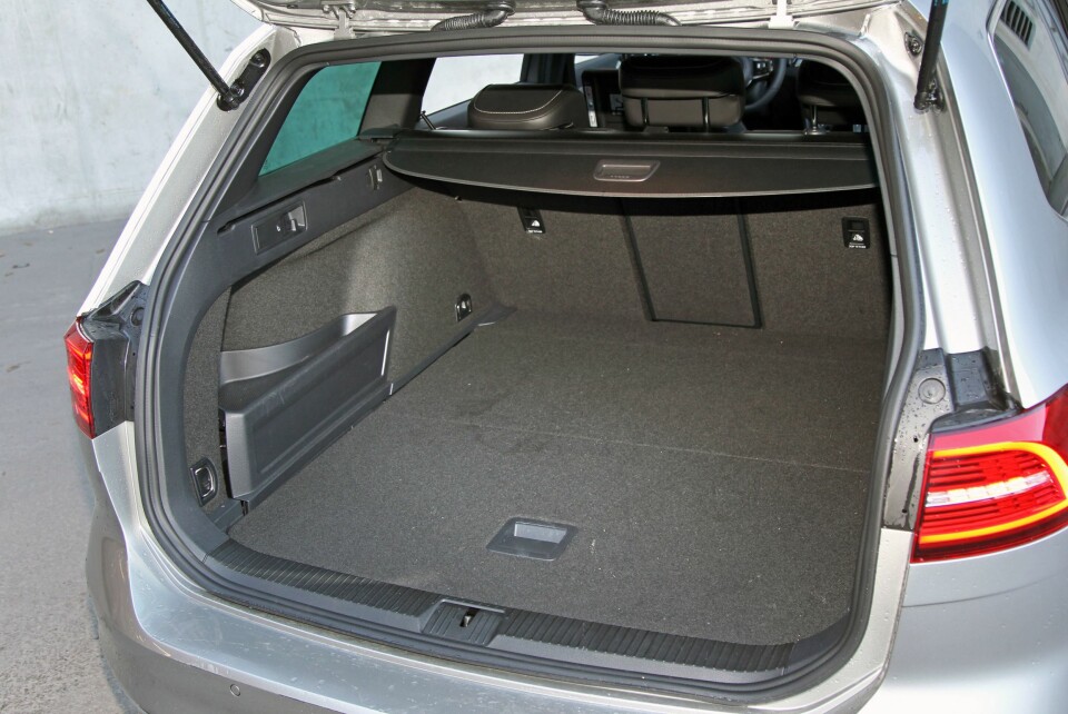 VW PASSAT: 650–1780 liter.