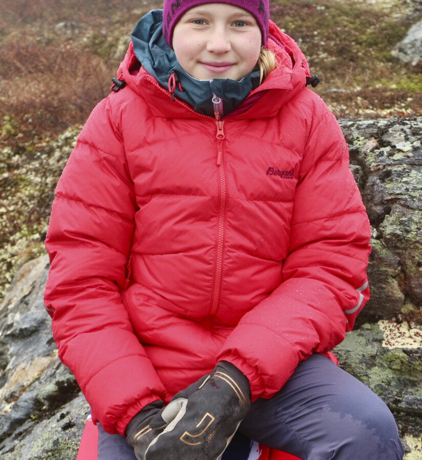 VARM DUNJAKKE: Denne dunjakka finnes i utgaver for barn, dame og herre.