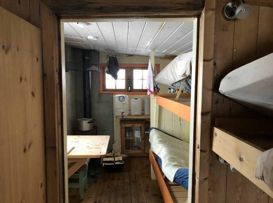 EKTE HYTTELUKSUS; Spennhytta har enkel standard, men har en unik beliggenhet på høyfjellet.