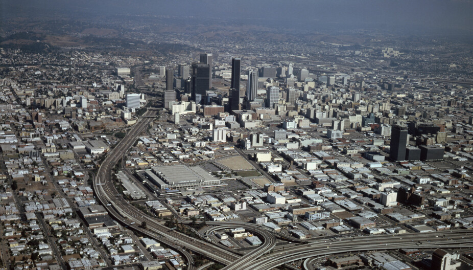 HERJET I L.A.: Et oversiktsbilde tatt på 1980-tallet viser sentrum av Los Angeles i California.