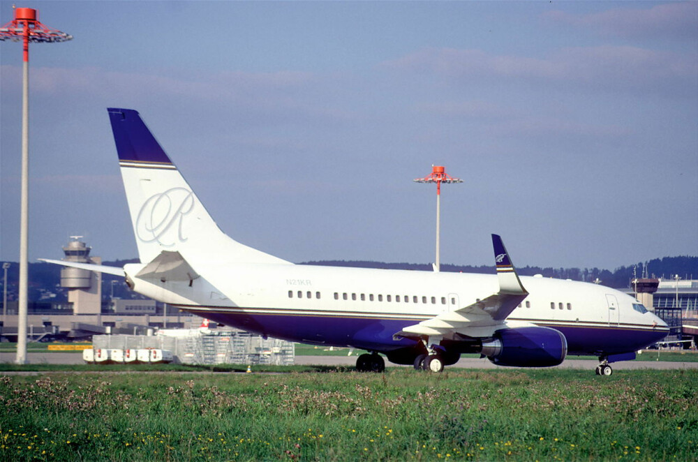 <b>RØKKE I FARTA:</b> Med Boeing Business Jet satte Røkke en ny standard for å vise rikdom i Norge. Men Røkke-flyet, med registrering N21KR, kom aldri til Oppdal.