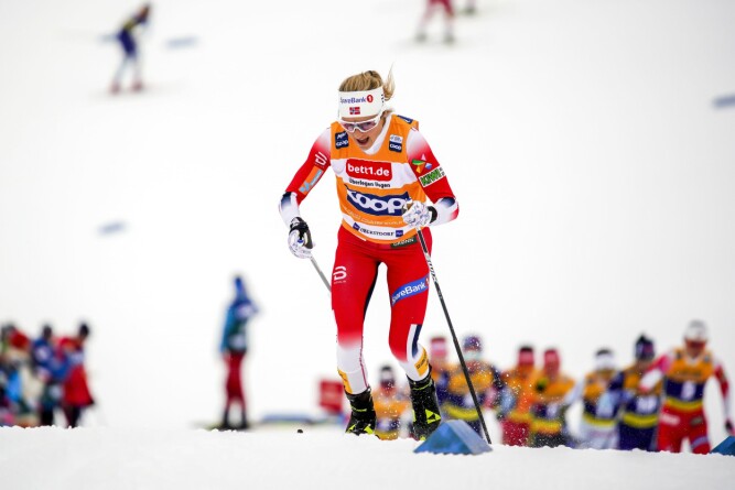 <b>STORT FORSPRANG:</b> Therese Johaug kommer til å dominere alle øvelser unntatt sprint, mener Odd-Bjørn Hjelmeset.