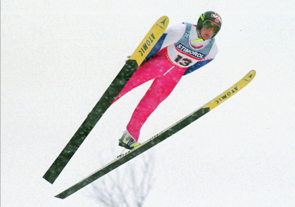 26 års ventetidIronisk nok går stafetten på samme dag som en klassisk øvelse Norge ikke har vunnet i det hele tatt på 2000-tallet. Det siste gullet i storbakken tok Tommy Ingebrigtsen i Thunder Bay i 1995 (bildet). Men: Etter Halvor Egner Graneruds knallsesong, finnes det et berettiget håp om at den vonde trenden nå brytes.