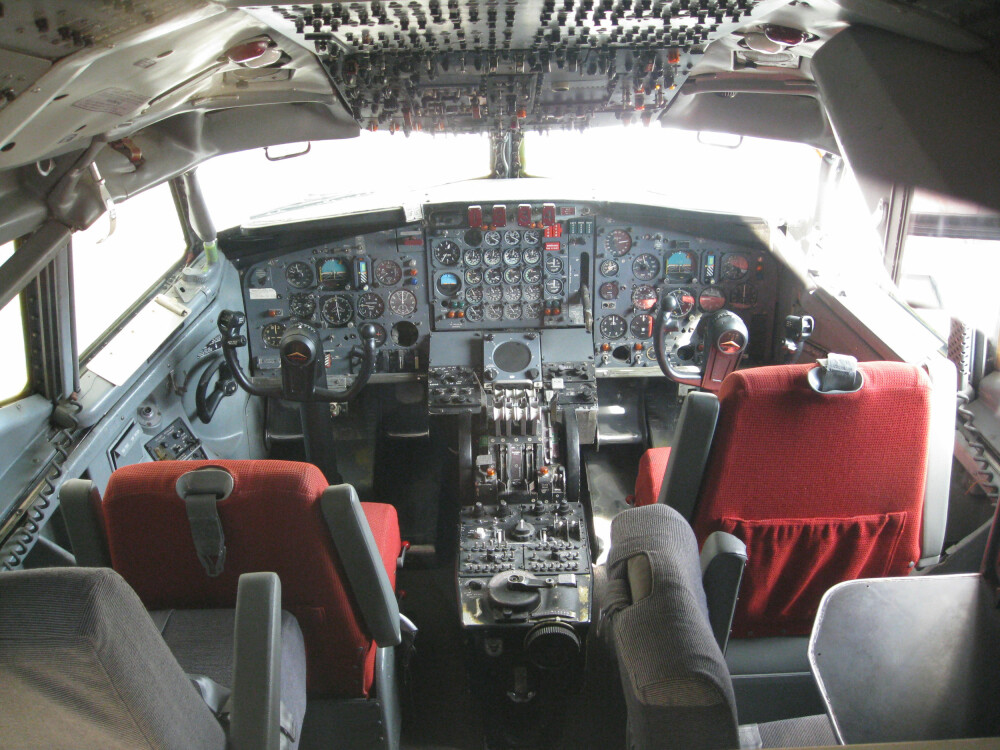 <b>BOEING 707:</b> Cockpiten med plass til et mannskap på fire. Her slo autopiloten seg vrang, og annenstyrmann Peters greide ikke å håndtere problemene.