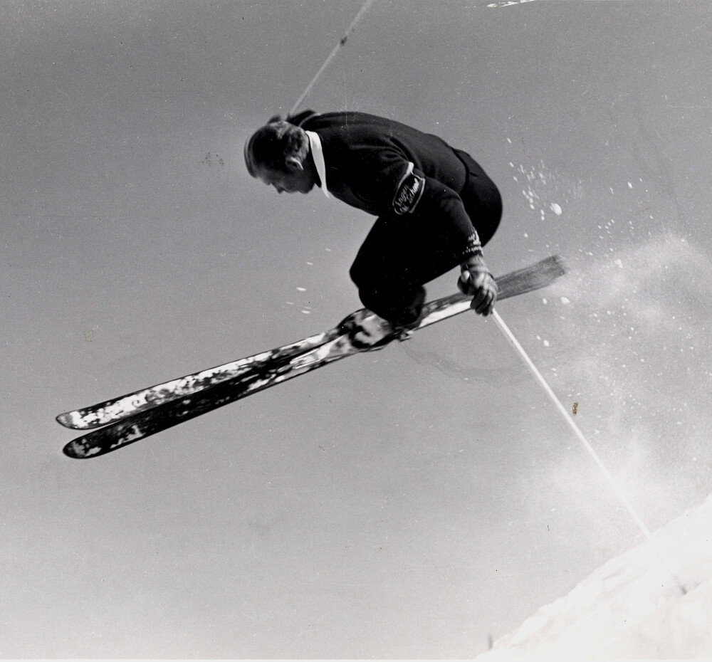 <b>KUNSTNER:</b> Alf Engen var egentlig skihopper, men var også en ener i alpint og langrenn.