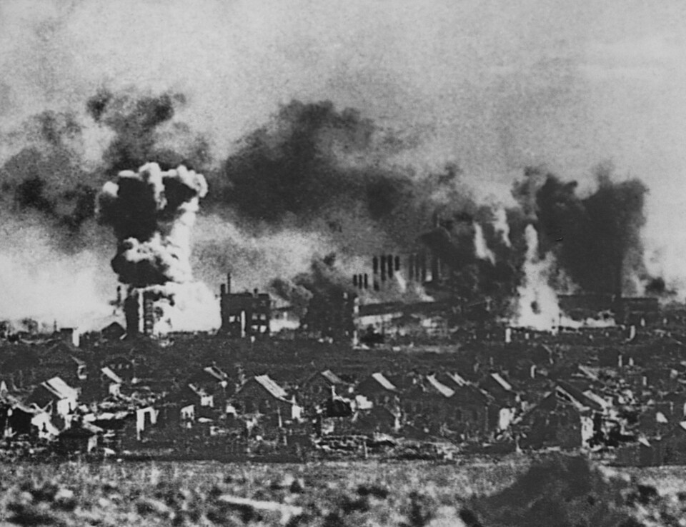 INFERNO: 2. februar 1943 overga tyskerne seg. 91 000 soldater fra 6. armé og 4. panserdivisjon ble tatt til fange. Totalt regner man med at rundt to millioner mennesker mistet livet i slaget om Stalingrad.