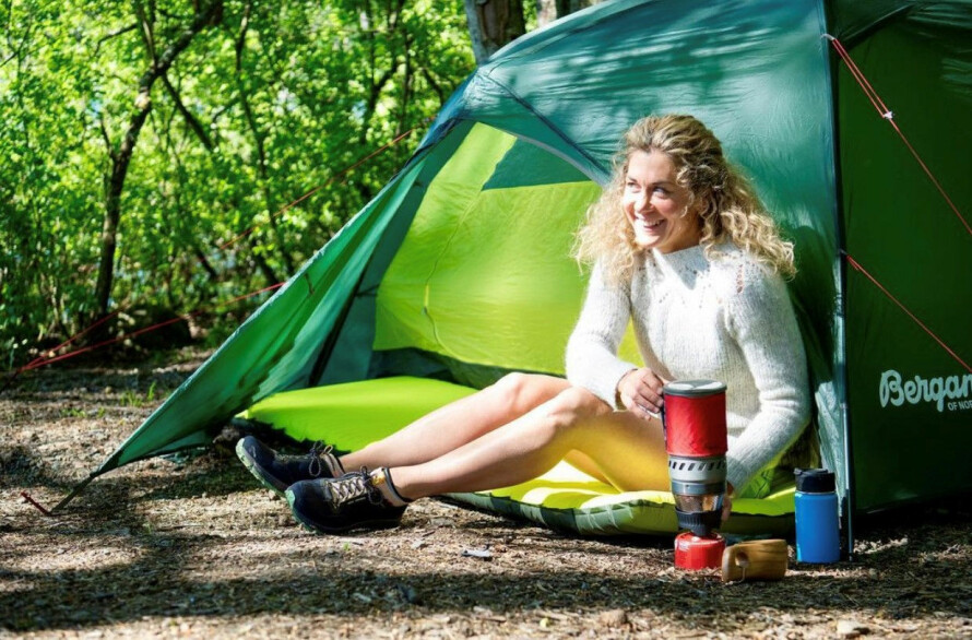 PÅ TELTUR I ØSTMARKA: – Man trenger ikke dra så langt når man skal ut på tur! Opplevelsen er det viktigste.