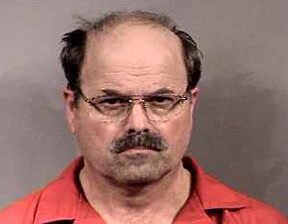 TATT: Dennis Rader på arrestasjonsbildet, 26. februar 2005. Foto: AP Photo/Sedgwick County, Kansas, Sheriff's Office / NTB