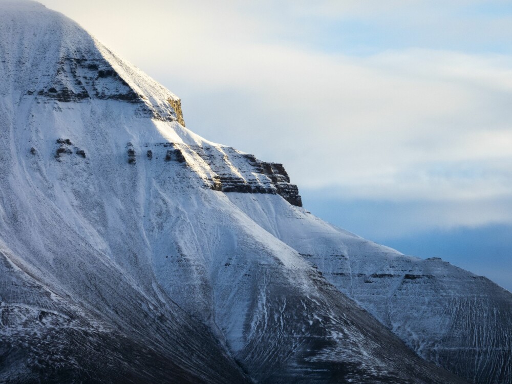 <b>MEKTIGE INNTRYKK:</b> Naturen er mektig og vill på Svalbard, som Hiorthfjellet. 