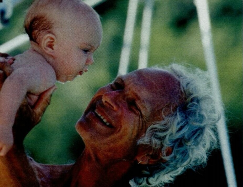 SJØMANN OG DATTER: Per med datteren Virginia i 1986.