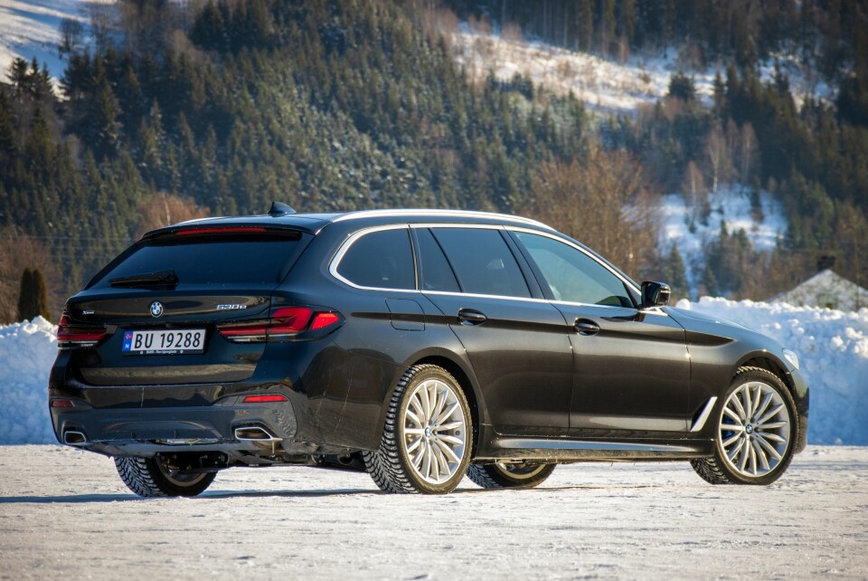 REN LUKSUS: BMW 5-serie som ladehybrid med 4WD er noe av det flotteste du kan få i denne klassen.