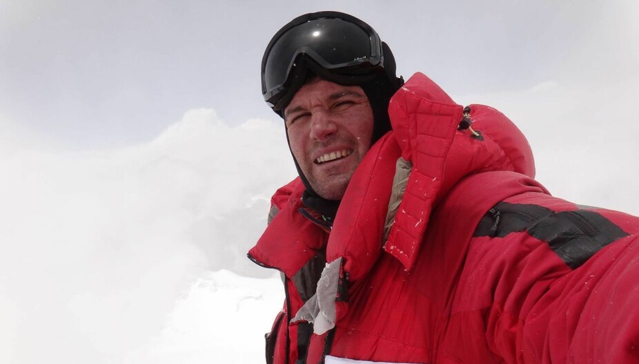 <b>OMKOM:</b> Den bulgarske klatreprofilen, Atanas Skatov, mistet livet etter et fall på K2 5. februar 2021. Her er han avbildet på toppen av Makalu (8485 moh) i 2016.