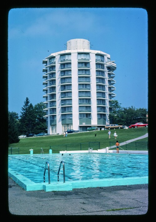 <b>TÅRN:</b> Nevele Grande Resort var blant de førende luksushotellene i Catskills. 