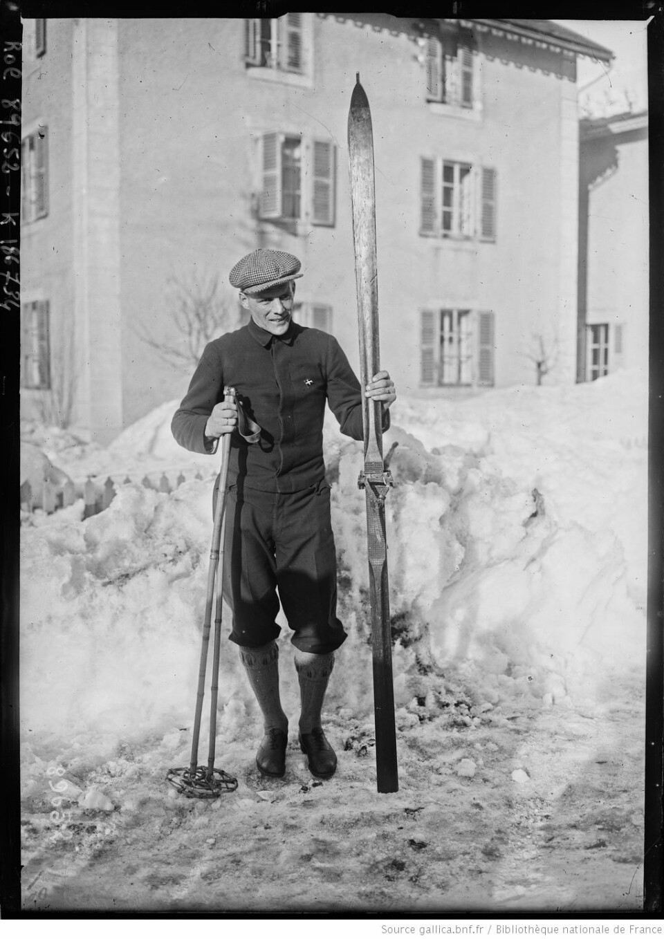 FRANSK HELT: Thorleif Haug fra Lier fotografert under OL i Chamonix der han ble vår første OL-stjerne. Ti år senere døde Haug – med store rusproblemer.