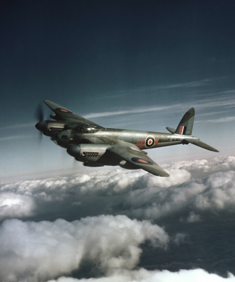 IMPONERT: de Havilland DH 98 Mosquito (her fra 571. skvadron) ble utviklet av de Havilland i 1940. Den britiske generalen Sir Wilfrid Freeman ble så imponert over flyet at han bestilte 50 eksemplarer mens flyet ennå bare var på tegnebrettet. Bildet er tatt i 1944.
