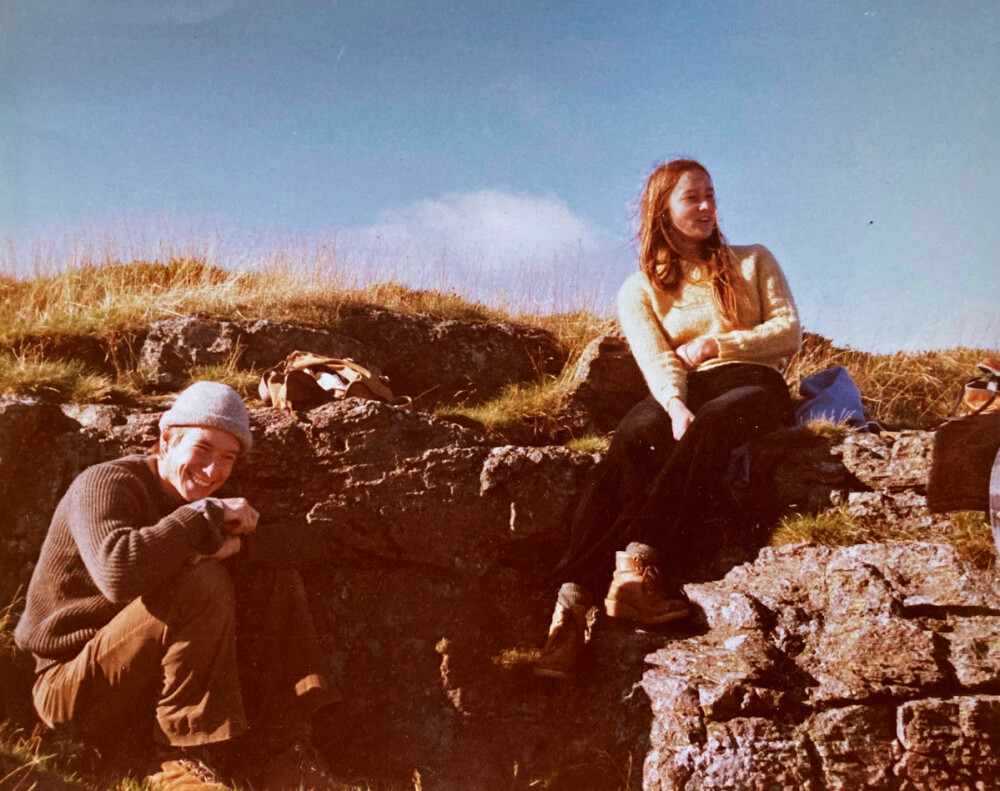 <b>FJELLTUR:</b> Chantal og lillebror Dominique under ferieturen i Skottland. Bildet er tatt av deres nye bekjentskap, Fridtjov fra Norge.