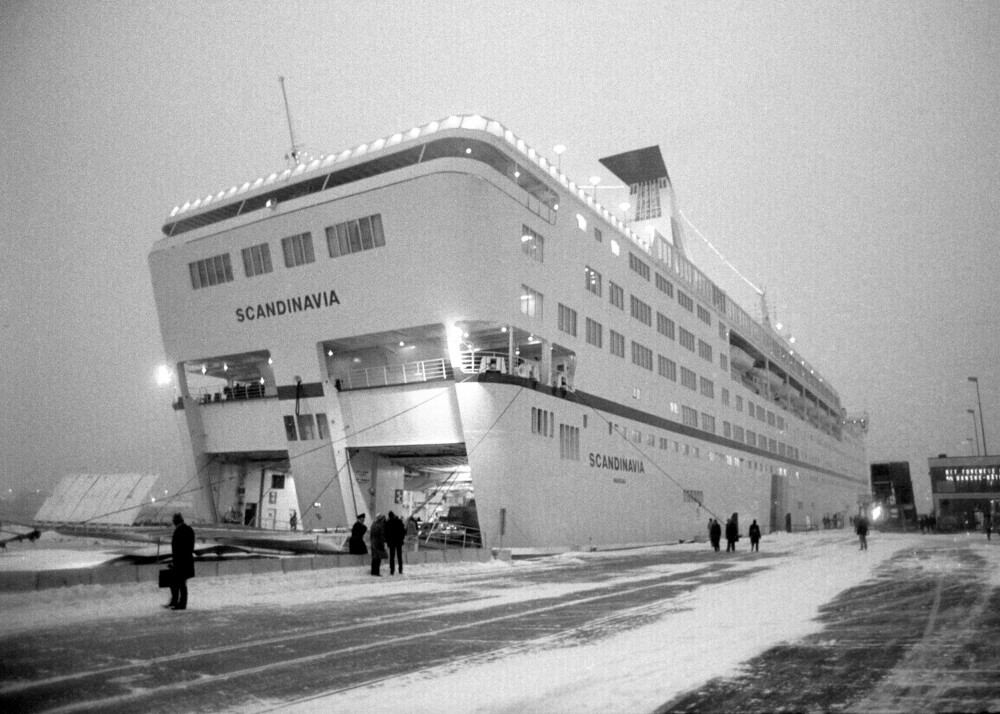 <b>FØRSTE ANKOMST:</b> MS Scandinavia ankom Oslo for første gang 20. desember 1983. Fiasko i USA skulle oppveies av suksess som danskebåt. 