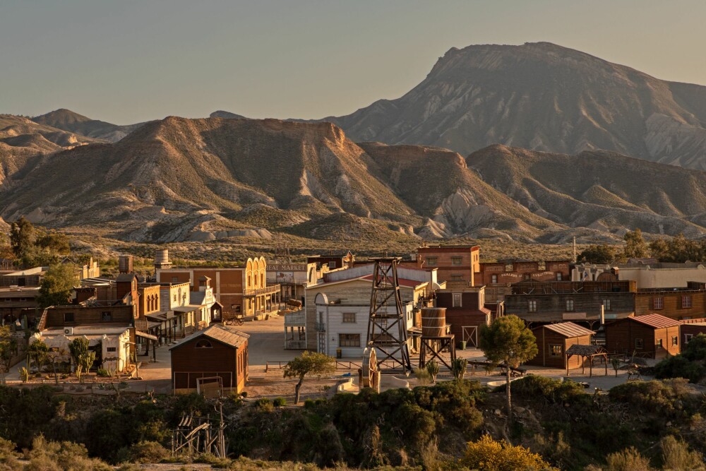 <b>SPANIAS VILLE VESTEN:</b> Bildet viser filmsettet Oasys Mini-Hollywood i Tabernas-ørkenen. 