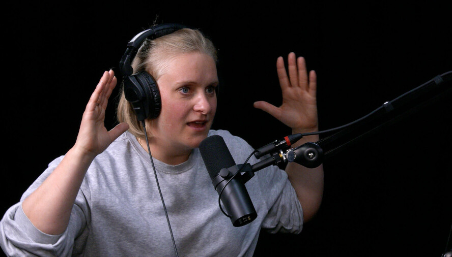 SNAKKER OM MAMMAROLLEN: – Det er en stor overgang i livet for meg som har vært vant til å sette meg selv først og kunne gjøre hva jeg vil, når jeg vil, forteller Tuva i podkasten «Summa Summarum».