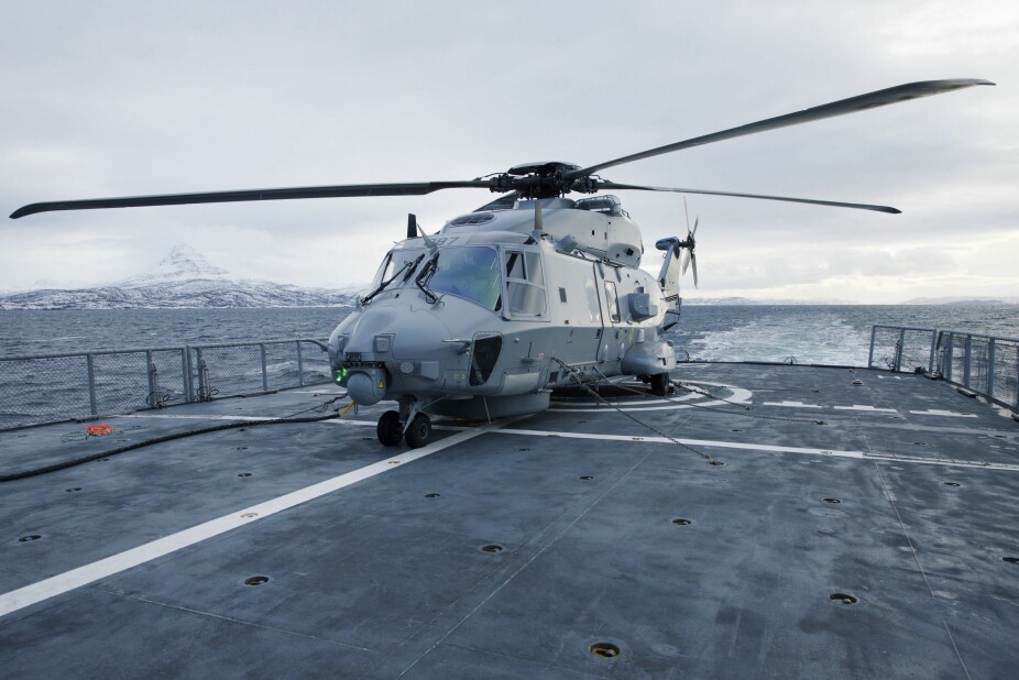 <b>INNASKJÆRS OG PARKERT:</b> Et norsk NH90-helikopter er et sjeldent syn om bord på kystvaktskipene. Da Arthur Rubach forulykket nord for Bodø i 2021, kunne helikopteret på kystvaktskipet Andenes ikke brukes i leteaksjonen.