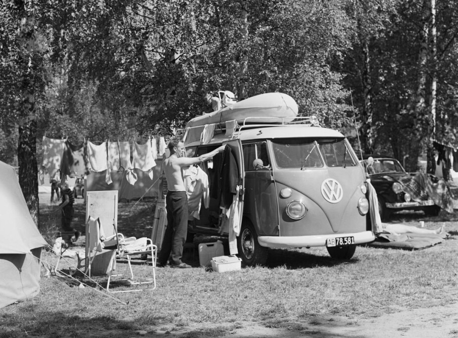 <b>60-TALLET:</b> VW Westfalia Camper på Bogstad camping i 1967.