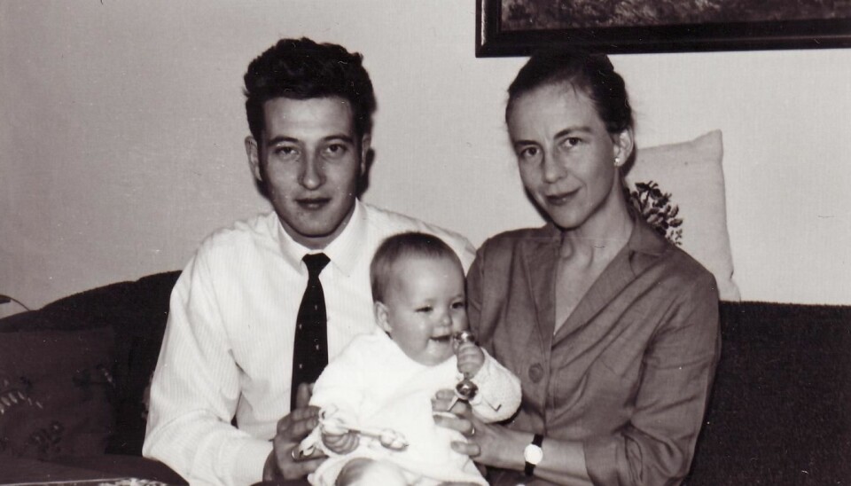 FAMILIEMANN: Den unge løytnanten Torgeir Bachmann var opptatt av to ting: Familien, og å bli en dyktig flyger. Her sammen med kona Gerd og datteren Kristin kort tid før ulykken.