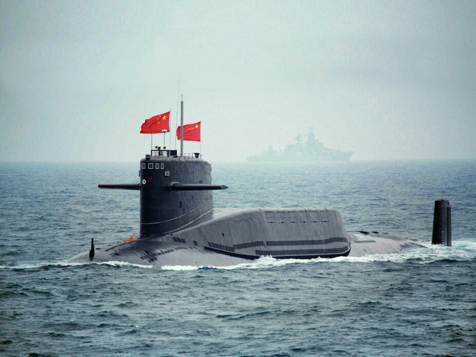 <b>VIL TIL NORSKE FARVANN:</b> En kinesisk Jin-klasse missilubåt på ukjent sted.
