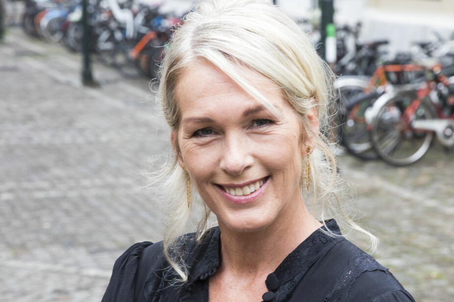 ÅPNER OPP: Anita Krohn Traaseth forteller om sjokket og sorgen etter morens død i Kamille-podcasten Summa Summarum.