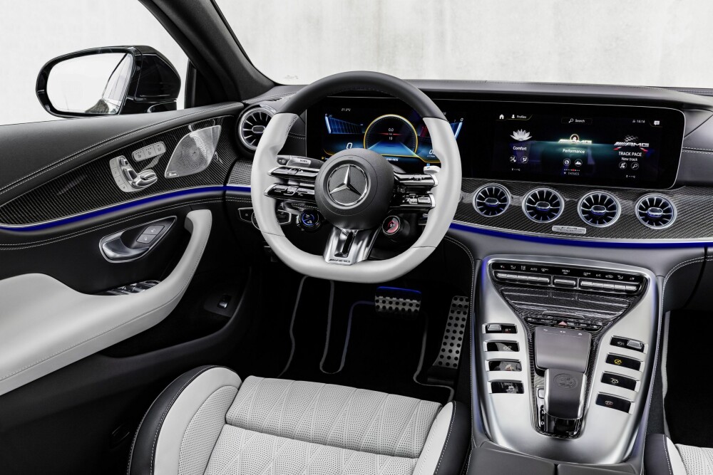 <b>INTERIØR:</b> Mercedes-AMG GT 4-dørs Coupé