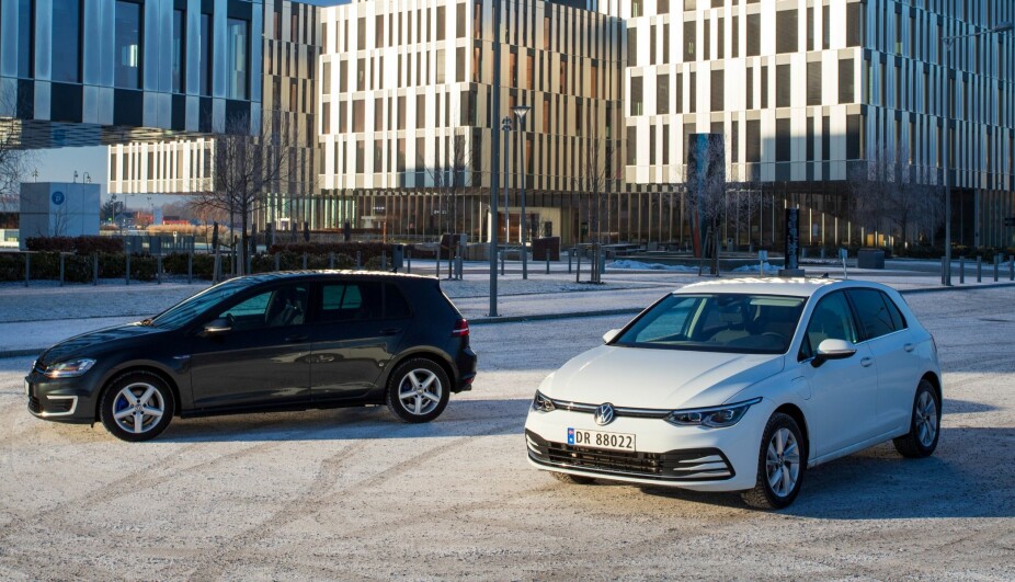 <b>TETT DUELL:</b> Den nye VW Golf ladehybrid (til høyre) får skarp konkurransen av sin seks år eldre forgjenger. 