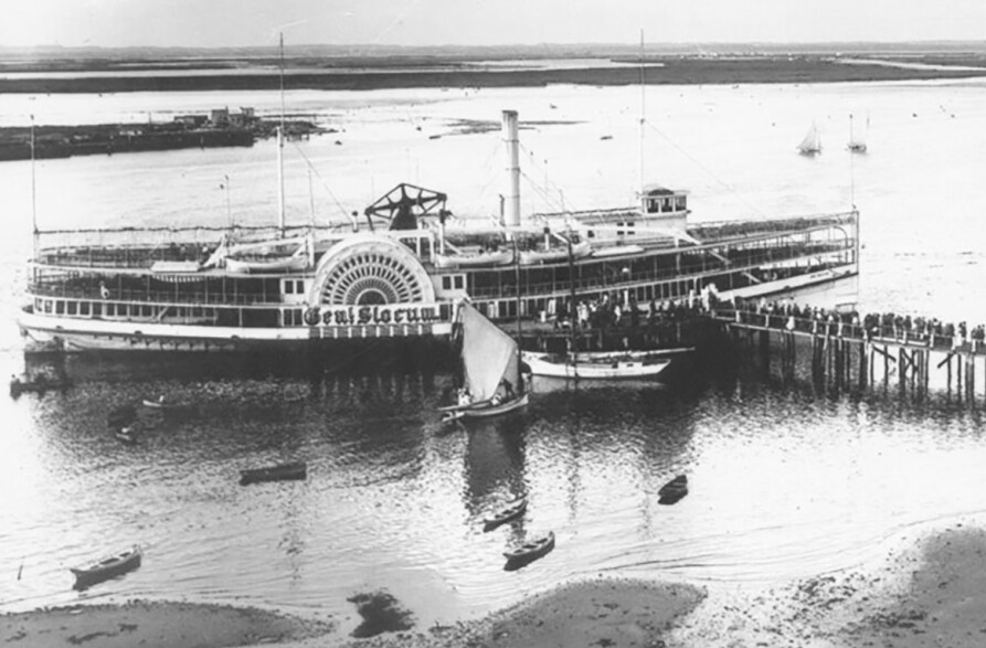 <b>SIGHTSEEING:</b> General Slocum ble bygget i 1884 og gikk som sightseeingbåt rundt Manhattan i New York.