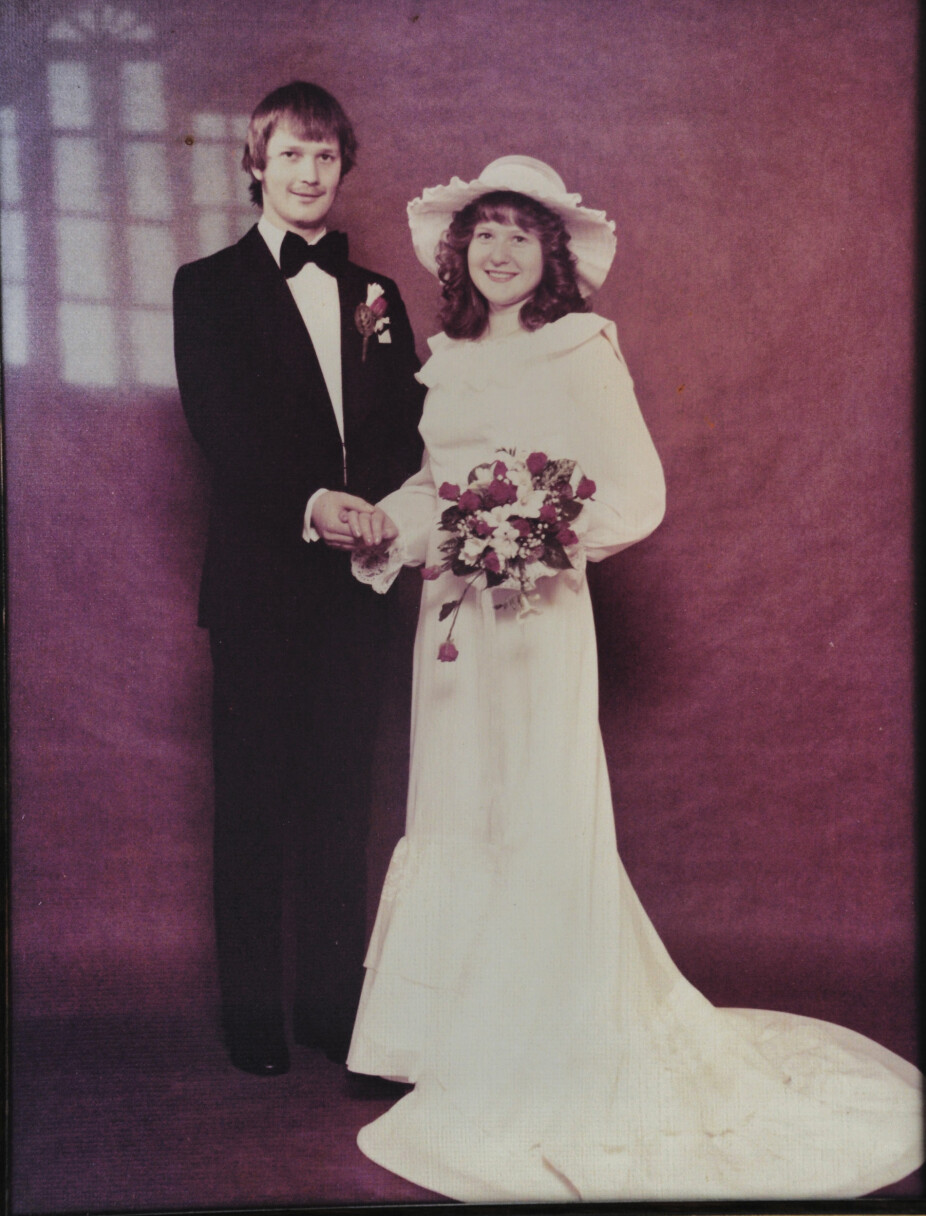 <b>BRYLLUP:</b> Aud og Roger Asker giftet seg i Immanuelskirken i Halden 8. desember 1979.