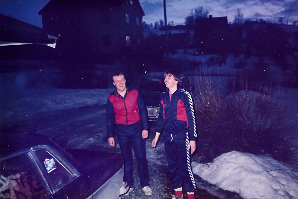 <b>TRIUMF:</b> Unge lærer raskt. Tor Ove Johanssen hadde sin første joggetur et halvt år etter ulykken som blant annet tok følelsen i hele høyresiden av kroppen. Her etter en joggetur i 1984.