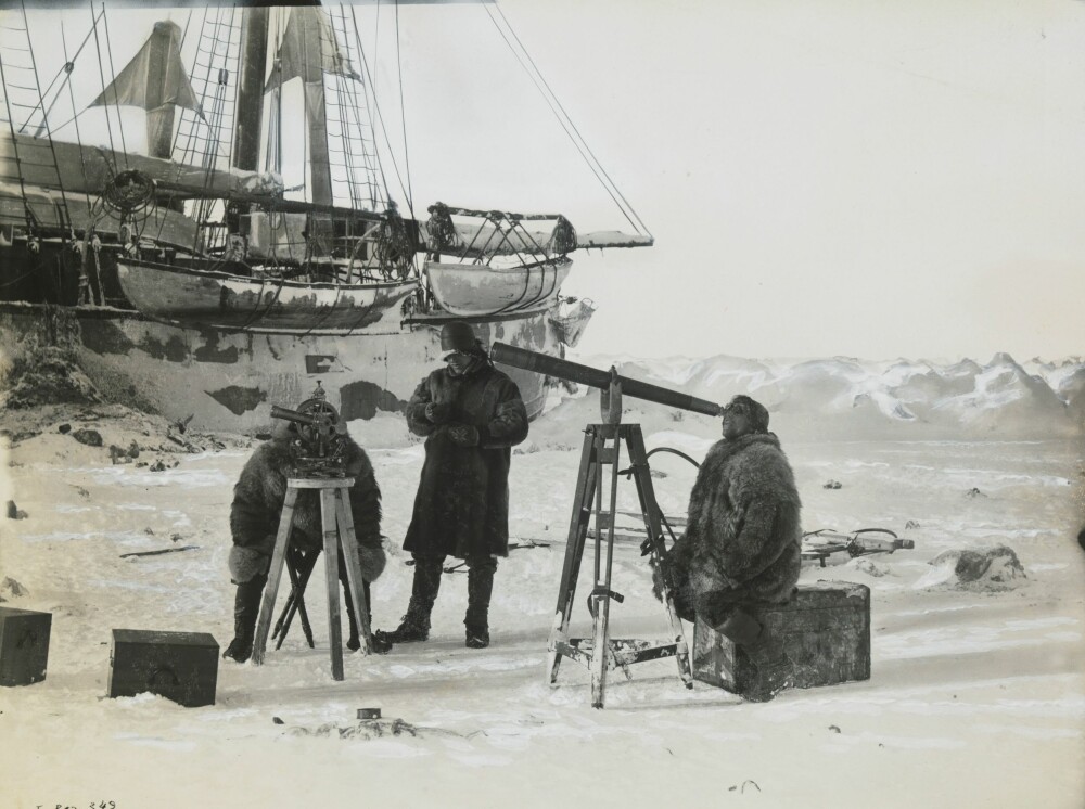 <b>KJERNEN:</b> Idealet for polarferdene var vitenskapelige mål, her representert ved Johansen, Nansen og Scott-Hansen under Fram-ekspedisjonen. Det å bli den første å nå et geografisk mål, var heller ikke uvesentlig. 