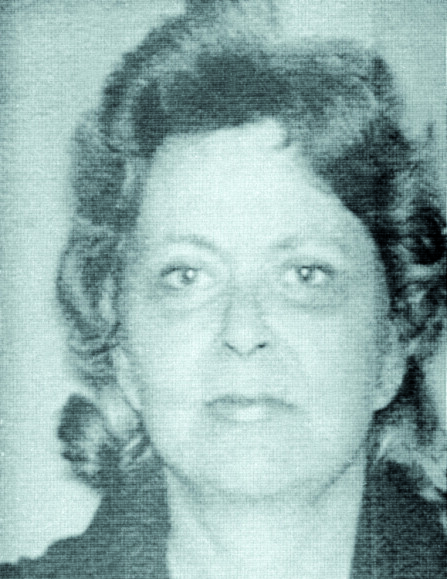 <b>DESPERAT HUSMOR:</b> Barbara Oswald (43) ofret alt for en mann hun hadde kjent i seks måneder gjennom brev og visitter til fengselet. 