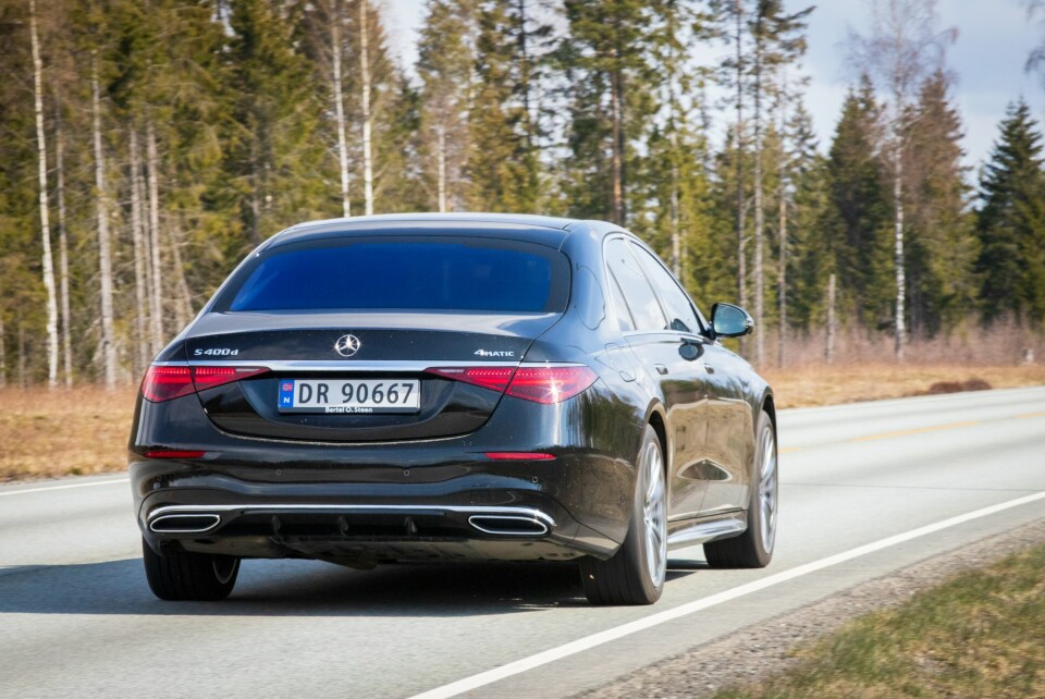 DIESEL: Med sekssylindret diesel på 340 hk er S-klasse sterk og nøysom.