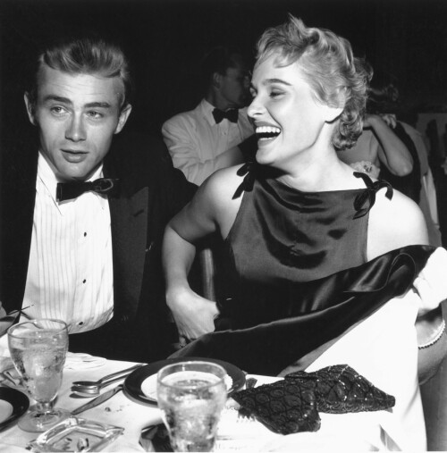 <b>TRIST SKJEBNE:</b> Ursula på date med James Dean i august 1955. En måned senere døde Dean. 