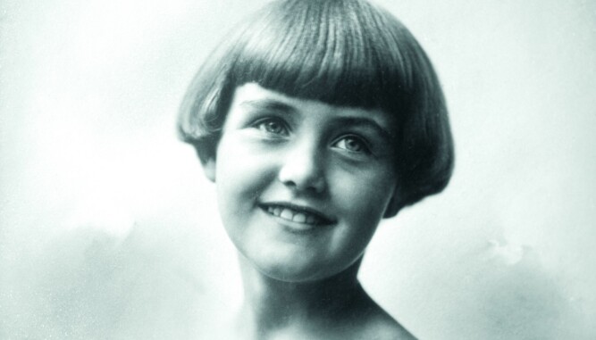 BARNDOM: Dette bildet er tatt på 1930-tallet, da Grace var rundt 10–12 år, og gikk i jenteklasse på Uranienborg skole.