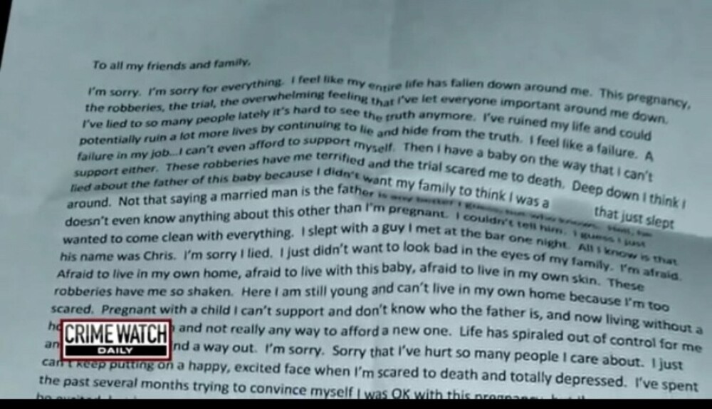 <b>SKRE­VET PÅ ­­FOR­HÅND:</b> Po­li­ti­­­be­tjent Ken Bluew tok det­te bil­det av «selvmords­brevet» et­ter at han fant li­ket av gra­vi­de Jenny Webb hen­gen­de fra hen­nes egen bil. 