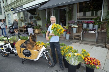 <b>«BLOMSTER-TORE»:</b> Tore eier og driver blomsterbutikken «Winther blomst» på Grünerløkka i Oslo. Han har også en avdeling i bydelen Ensjø.