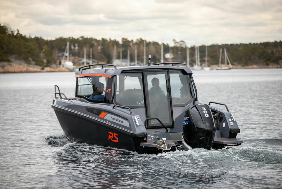 DESIGN: Tøffe fargekombinasjoner og moderne linjer preger båten.