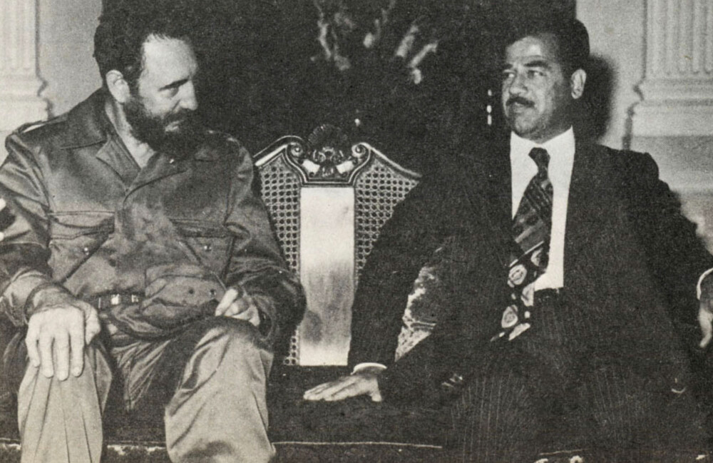 <b>VENN:</b> På møtet der over 20 partimedlemmer ble sendt i døden, røkte Saddam sigarer han hadde fått av sin venn, Fidel Castro. 