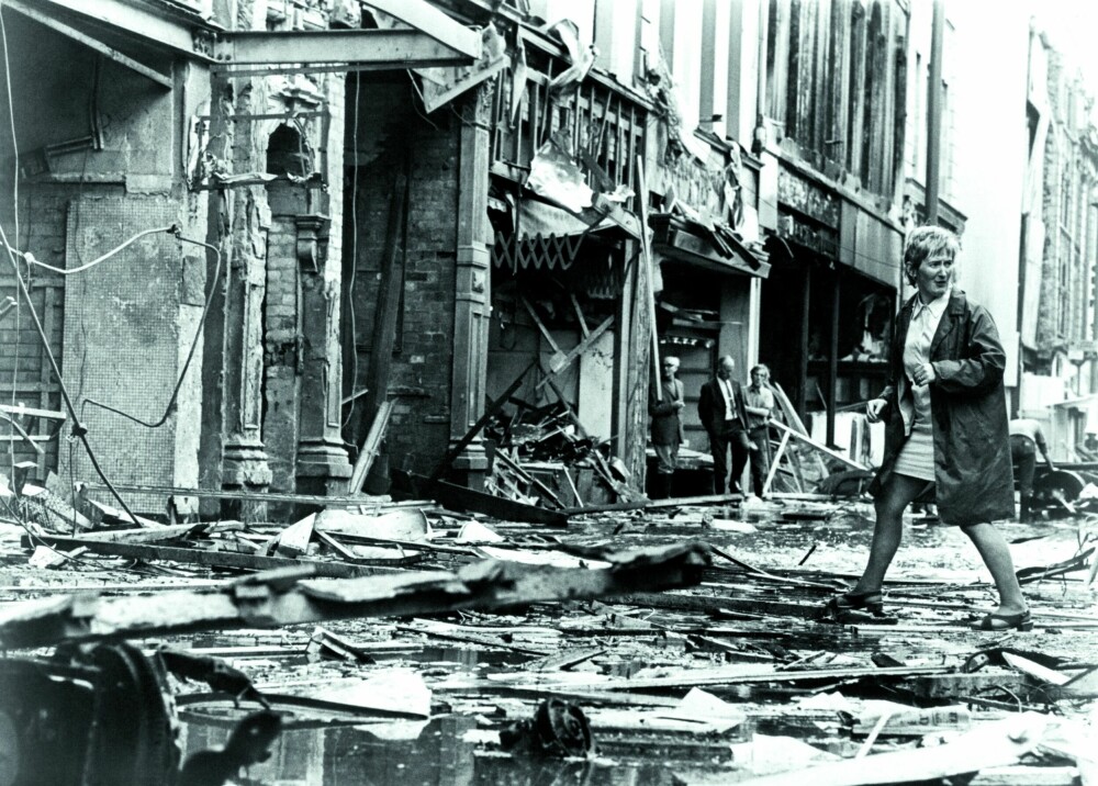 <b>BLOODY FRIDAY:</b> Fra 1968 utviklet Belfast seg til en krigs­sone. Bloody Friday, 21. juli 1972, ble en av de verste dagene i Belfasts historie da Provincial IRA i løpet av én time detonerte 19 bomber. Over 23 bomber var utplassert, ifølge BBC. Ni ble drept og 130 skadet.
